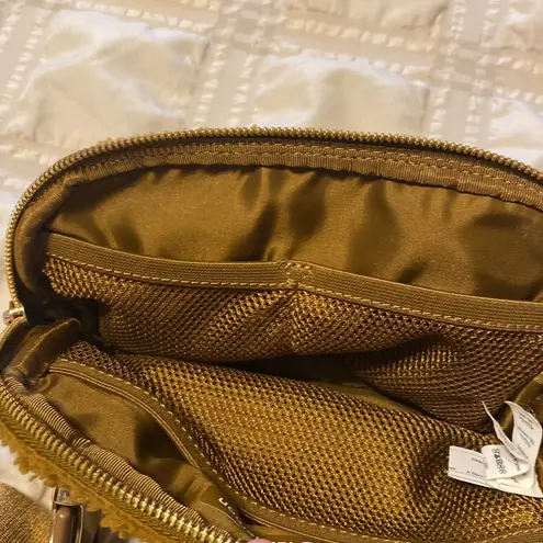 Lululemon Everywhere Belt Bag 1L SHERPA TAN