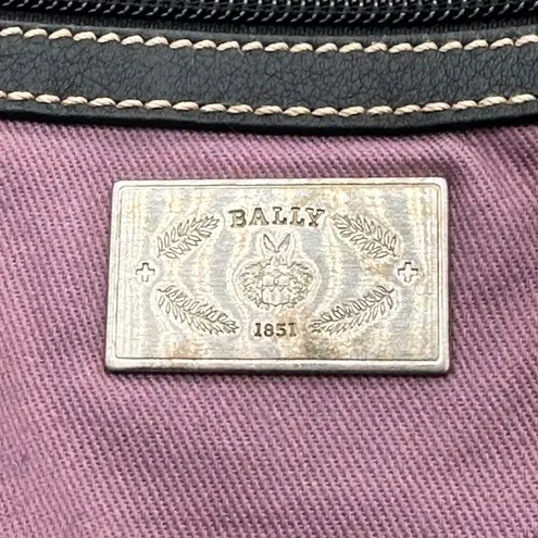 BALLY BLACK LEATHER FRONT RING DETAIL SHOULDER BAG