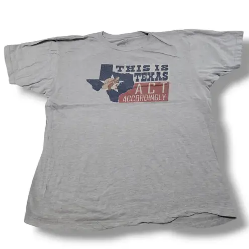 Buc-ee's Shirt Size XL This Is Texas Act Accordingly Graphic Print T-Shirt Gray Unisex