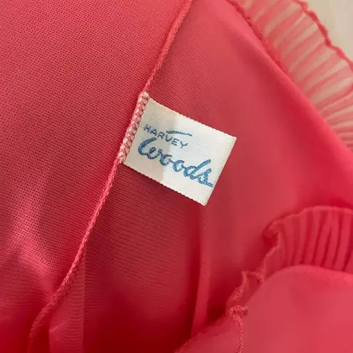 Vintage 60s Harvey Woods Salmon Pleated Sleeveless Nightgown size 34/ Small