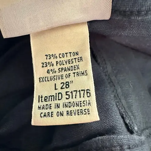 LL Bean Womens size Large 28 Inseam Cargo Trail Pants 517176 Blue