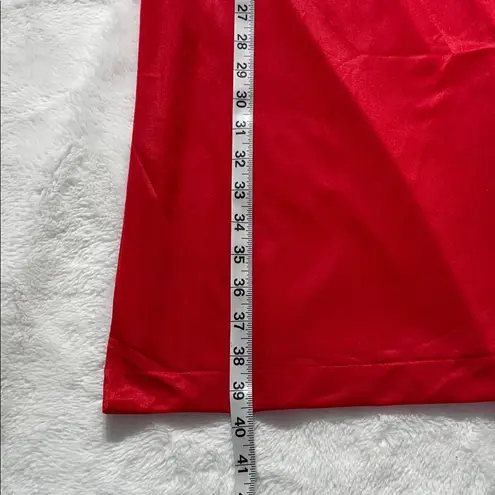 Vintage NWT Luxurious Scarlet Women's Robe Red