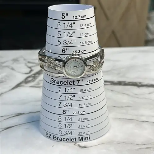 Vintage Y2K Heart Bangle Bracelet Watch Silver