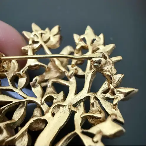 Trifari Vintage A Phillippe Tree Of Life Partridge Bird in Pear Tree Enamel Pin