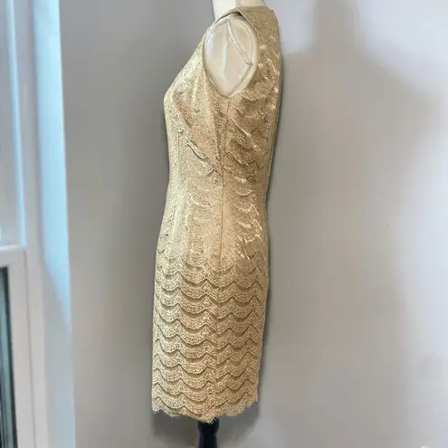 Carmen Marc Valvo Vintage Gold Lace Knee Length Sleeveless Sheath Dress