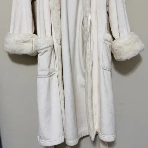 Pottery Barn Bath Robe Womens Large Ivory Cream Faux Fur Luxurious Mob Wife