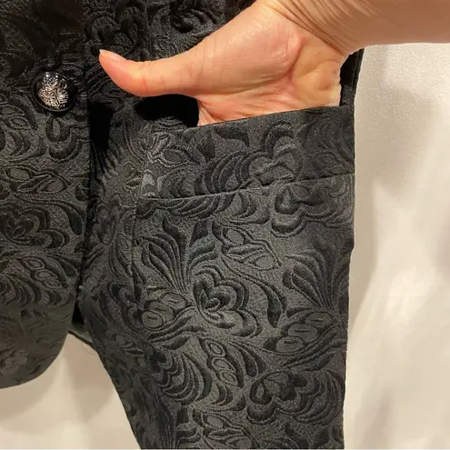 Gracia Beautiful black jacquard tailored cap sleeve vest old money whimsigoth