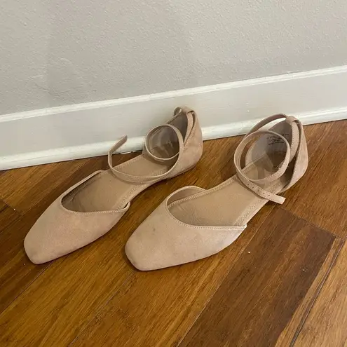 ASOS  DESIGN Lift ballet flats in beige