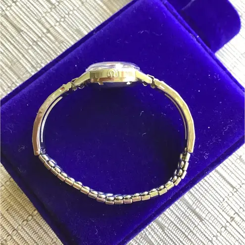 Ladies SWISS made OMEGA LADYMATIC watch๐๐๐ Silver