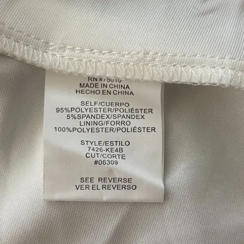 Jodi Kristopher Fit & Flare Dress Size 3Jr White w/Geometric Print on Top EUC