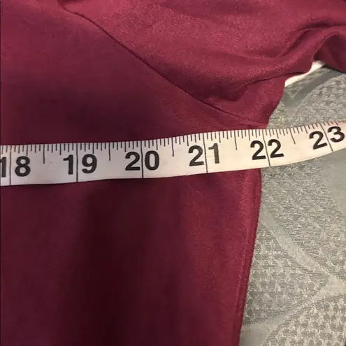 ISABEL HAYLEY BRAND MAROON TOP 3/4” SLEEVE LACE UP TIE IN FRONT LACE LIKE CUTOUT Red Size L