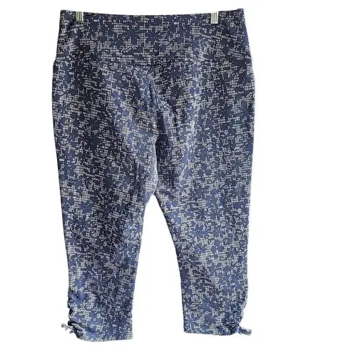 Activewear Joggers, Capri pants, stretch pants. Size XL. Blue Floral.