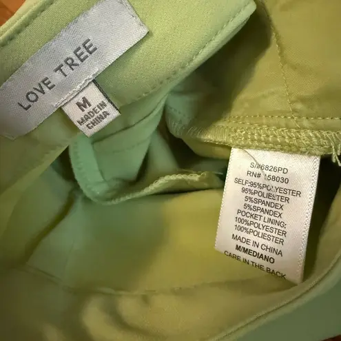 NWOT Modern Green 3/4 sleeve blazer and short size M Size M