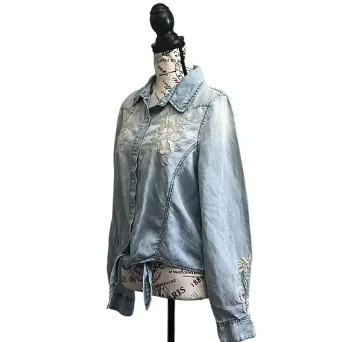 BLANK NYC  Women’s Chambray Embroidered Tie-Front Crop Blouse L – Boho Western