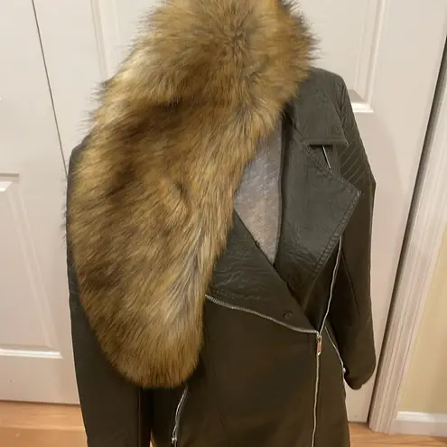Love Token olive green vegan leather with faux fur removable collar moto jacket Size M