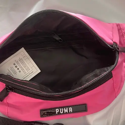 Puma New Pink & Black  Waist Pack triple entry Adjustable Wide comfy strap