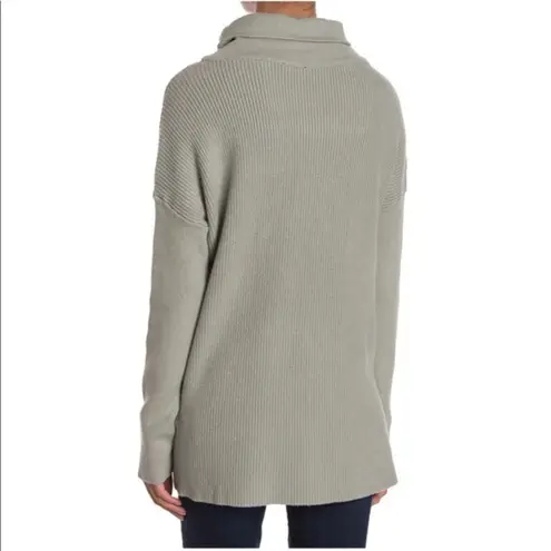 Devotion by Cyrus Cowlneck Ribbed Tunic Putty Grey Sweater Size XS Gray