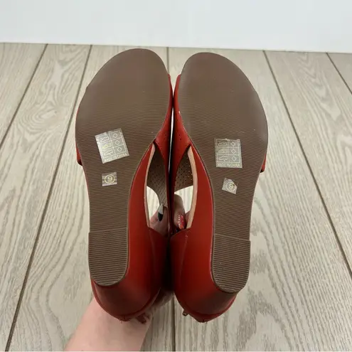 Journee Collection Women's Aretha Perforated Peep Toe Wedge Sandals 9 Rust $95 - Image 7