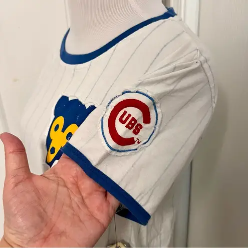 Red Jacket Cubs Pinstripe Tee Size L