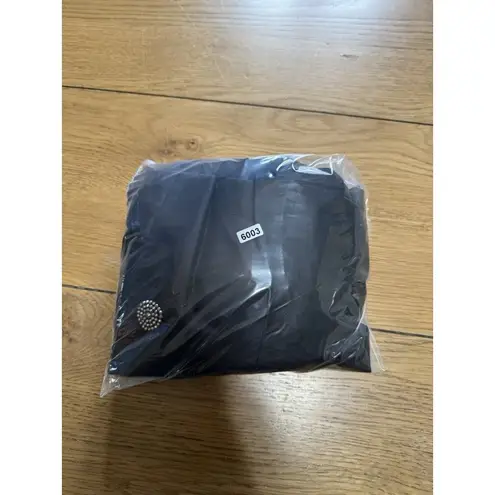 PILAR ROSSI Cropped Black Silk Jacket Size 8 Buttons Lightweight USA Made Formal