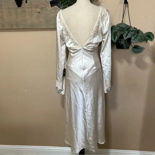 Illustrious Elegance Champagne Satin Long Sleeve Midi Dress