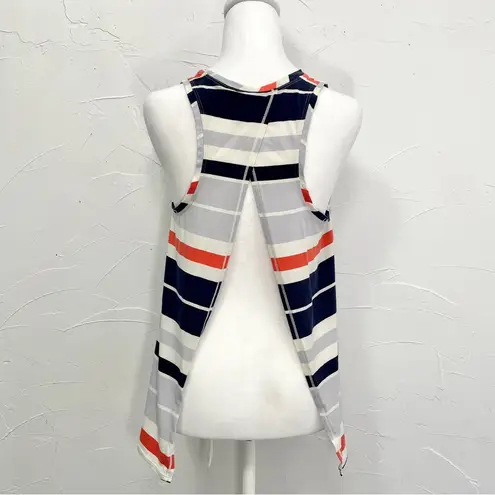 Lululemon All Tied Up Tank
Beach Blanket Stripe Alarming Naval Blue