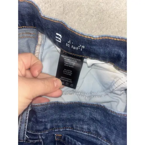 Mott & Bow Boyfriend Jeans Womens Size 28x28 Normcore Travel Minimalist Casual Blue