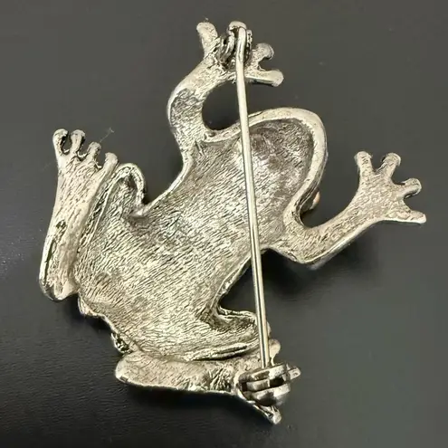 Vintage Unsigned Textured Silver