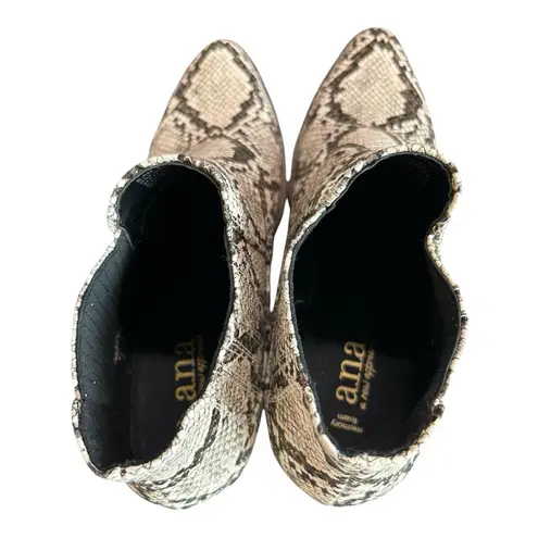 a.n.a . Memory Foam Booties D Snake Ankle Boots size 8.5 Slip-on Multicolored