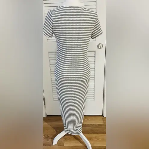 Women Casual Summer Dresses Short Sleeve Striped Midi Dresses Decorative Button Gray