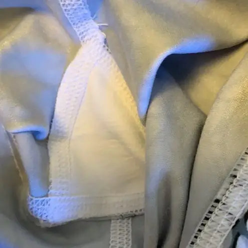 Alo Yoga 𝅺nwt  Iguana Airbrush white leggings sz xs