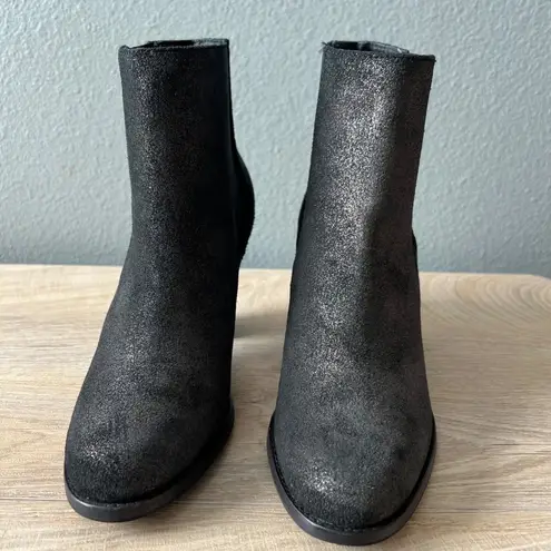 NWOB Thursday Boot Company Women's Metallic Heeled Chelsea Ankle Booties 10 Gray