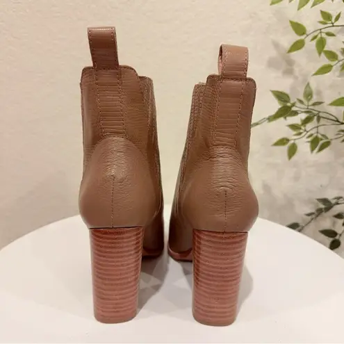 Kaanas Perm Cowboy Ankle Leather Boot in Honey NWOT Size 6M Tan