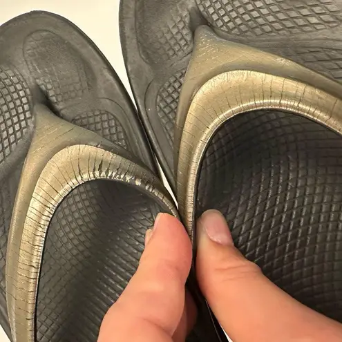 Oofos WOMEN'S OOLALA LUXE SANDAL