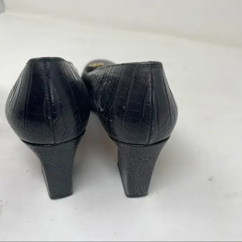 Salvatore Ferragamo  black crock embosse gold horsebit hardware block heels sz 7