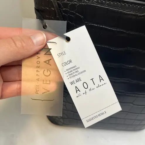 Aota Elena Bucket Bag Black Vegan Leather Crocodile Embossed