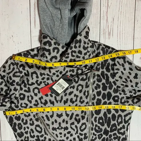 Yoki Leopard Print Hooded Short Wool-Blend
Moto Jacket