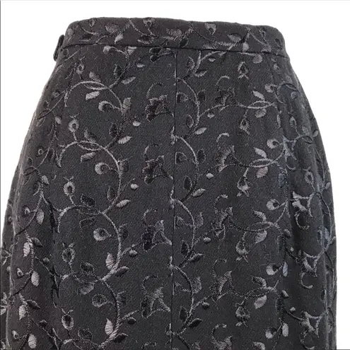 Vintage Wool Embroidered Pencil Skirt Women’s Size 2 Retro Career Classic Black