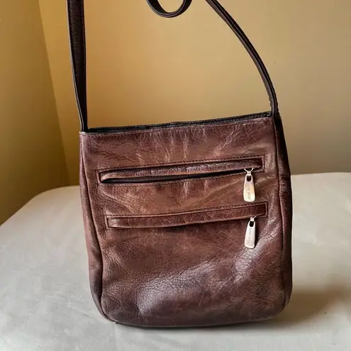 Vintage Y2K Brown Leather Crossbody Bag Minimalist Zip Purse 2000s Nine West