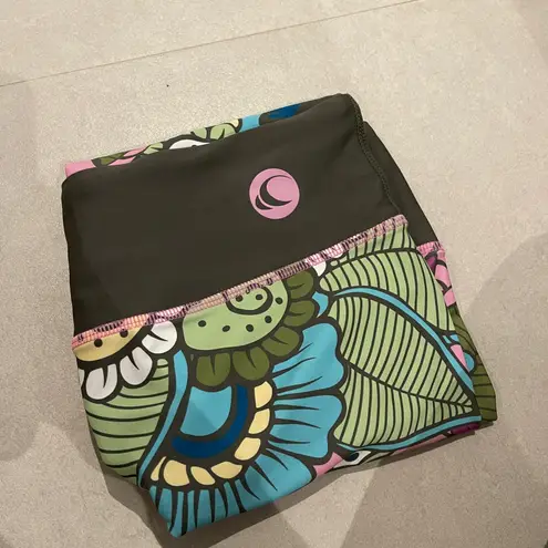 Wave Life Women XS UV50+ LEGGING Paradise Garden floral print sun protection