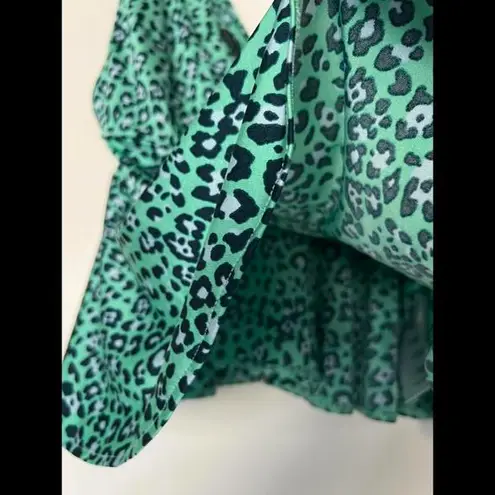 Urban Outfitters Women's Green Leopard Print Top-size S-P thumbnail 2