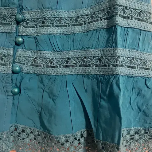 NWT Dolce Cabo Buttoned Peplum Crochet Embroidered Blouse S Boho Resortwear Blue