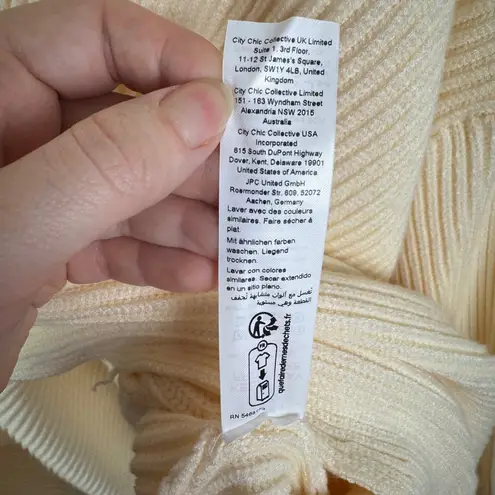 City Chic NWT Oaklyn Sweater XL (US 22) Cream Ribbed Knit Surplice Wrap Comfy