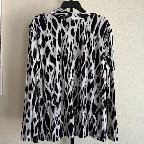 Fashion Bug Plus Size 3X Black White Leopard Print Open Front Cardigan Kimono Layering Flowy