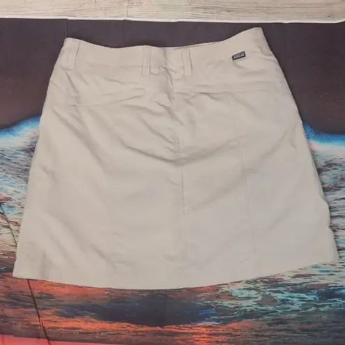 Patagonia  cream golf skort size 6