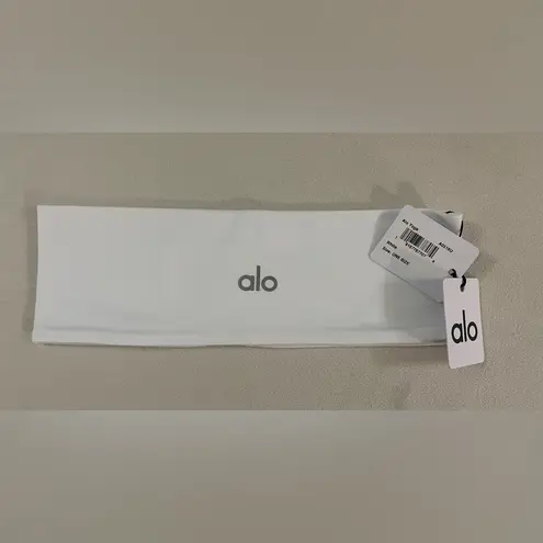 Alo Yoga  NWT Performance Conquer White Headband