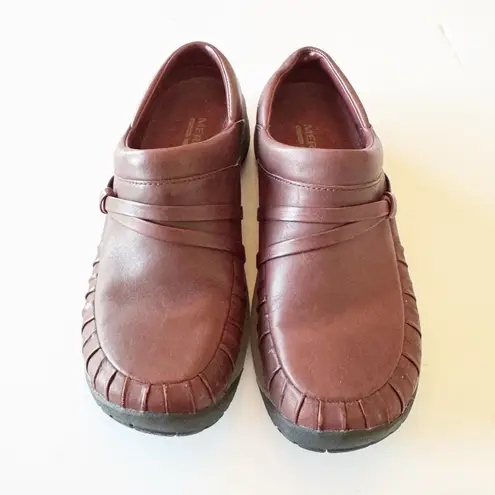 Merrell Encore Pleat Wine Slip-On Loafers Minimalist Comfort Casual Women's Sz 6