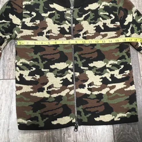 SML Sport Camouflage Double Zipper Sweater Small Green Brown Black Cream