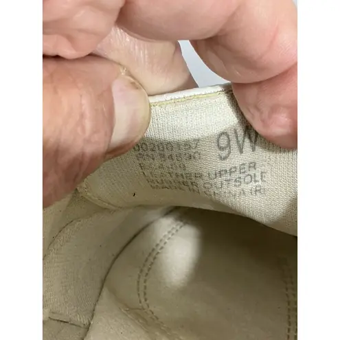 Womans Easy Ones By Beacon White Leather Slip On Shoes Size 9 W