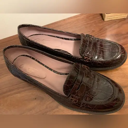 Arturo Chiang  faux croc leather loafers  size 7.5 M